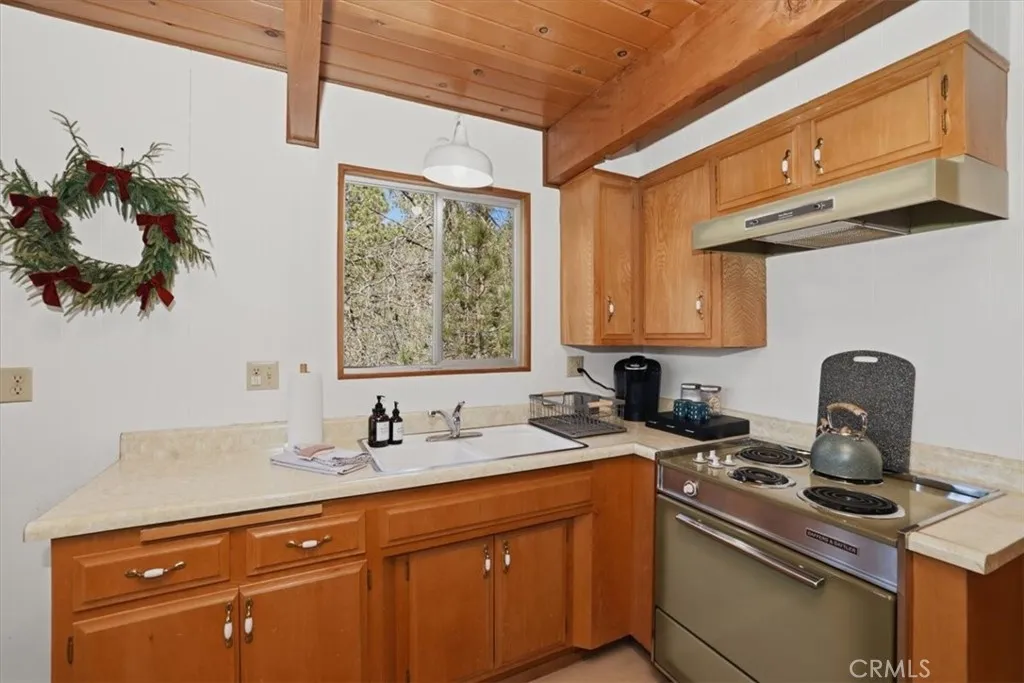 Additional image 11 of 1146 Ridge Rd, Fawnskin, CA 92333