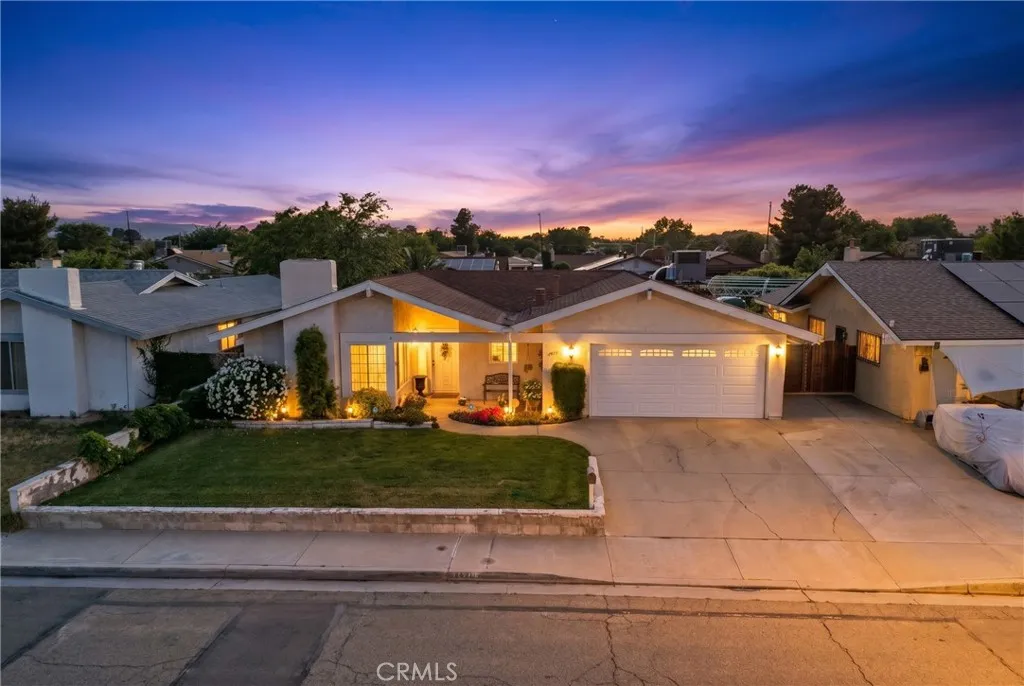 Additional image 2 of 44933 Hanstead Avenue, Lancaster, CA 93535