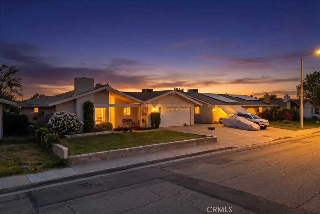 Additional image 4 of 44933 Hanstead Avenue, Lancaster, CA 93535
