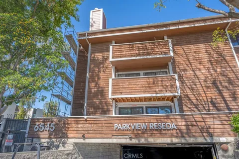 6545 Reseda Boulevard Unit 3, Reseda, CA MLS: SR25098180