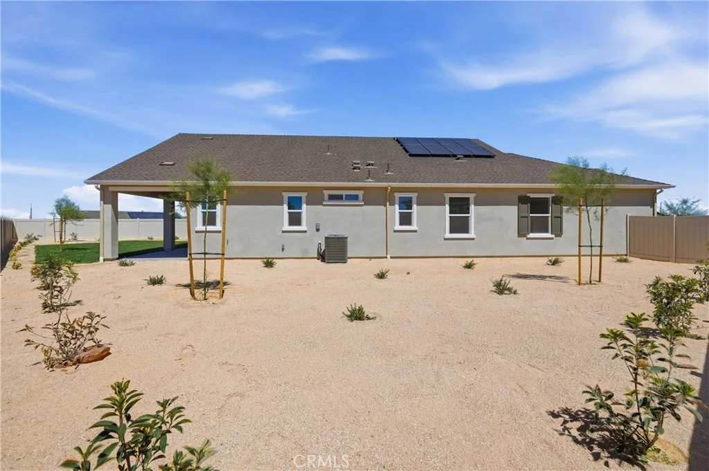 3245 E Avenue J-3, Lancaster, CA 93535