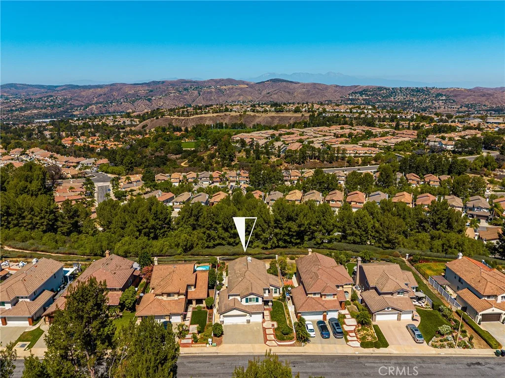 1038 S Cascade Lane, Anaheim Hills, CA 92808
