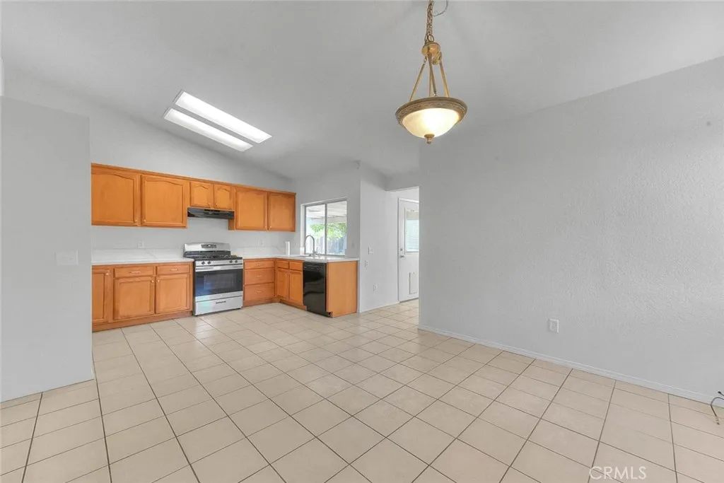 Additional image 13 of 13184 Cardinal Road, Victorville, CA 92392