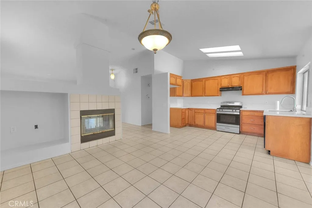 Additional image 45 of 13184 Cardinal Road, Victorville, CA 92392