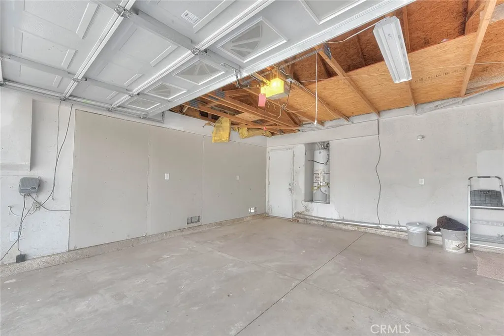 13184 Cardinal Road, Victorville, CA 92392