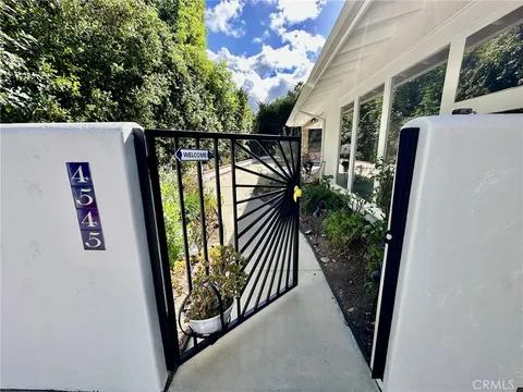 4545 Alonzo Avenue, Encino, CA MLS: SR25040426