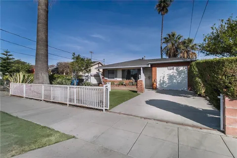 8816 Amboy Avenue, Sun Valley, CA MLS: SR24254209