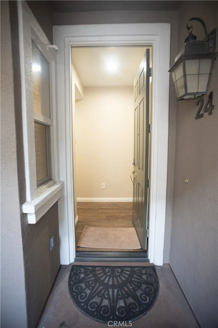 24 Valmont Way, Ladera Ranch, CA 92694