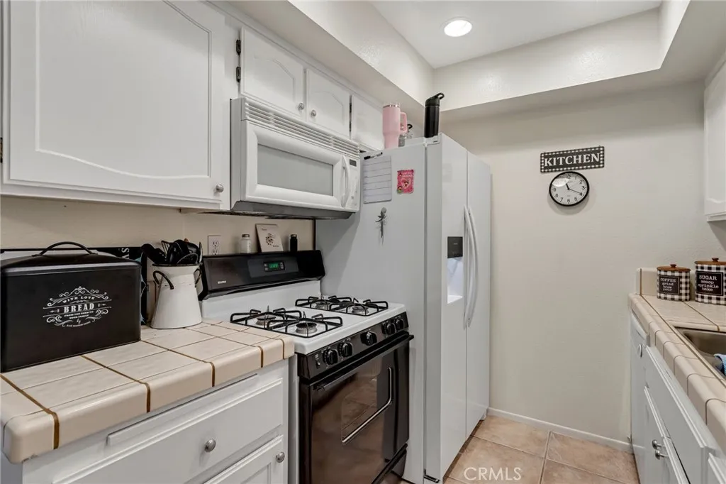 Additional image 44 of 19222 Cottonwood Drive, Apple Valley, CA 92308