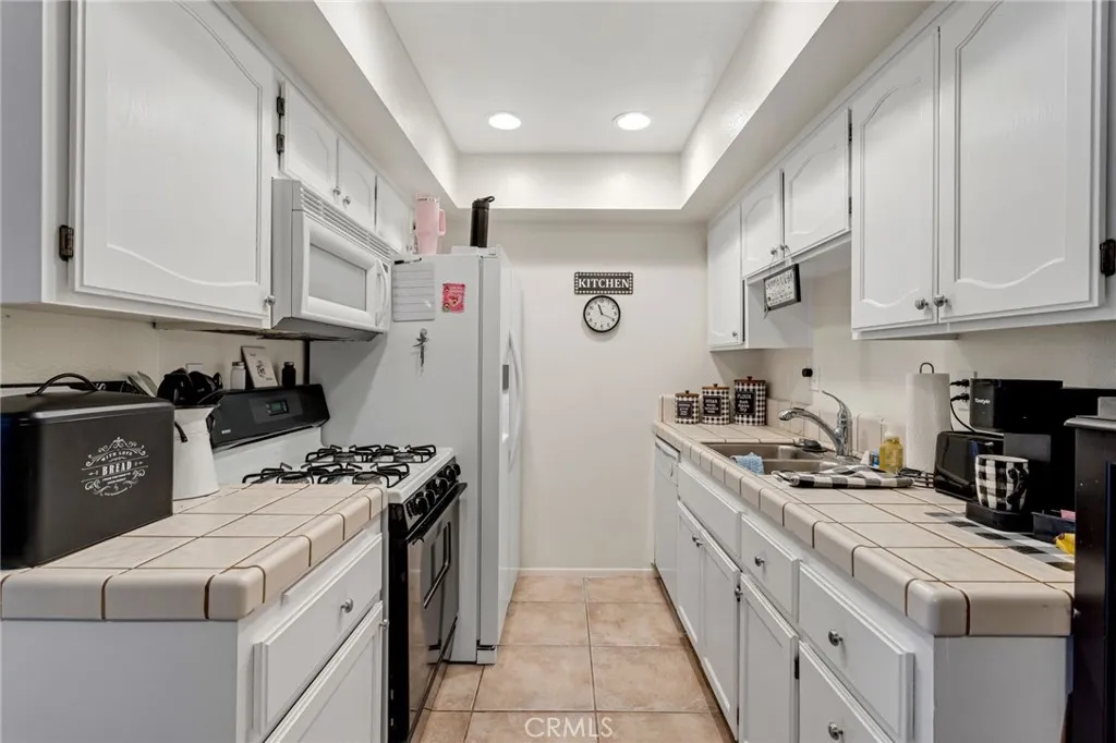 Additional image 10 of 19222 Cottonwood Drive, Apple Valley, CA 92308
