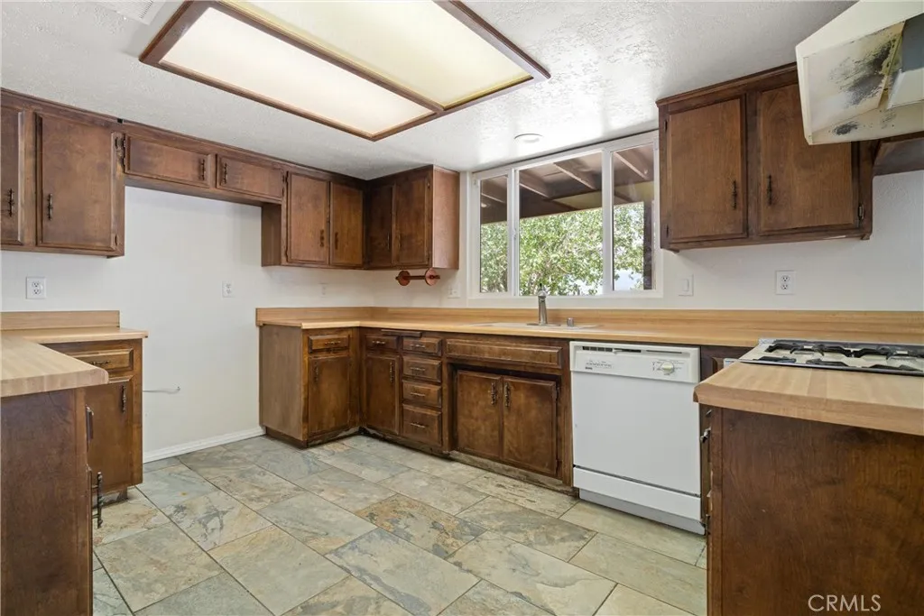Additional image 63 of 7435 Poppy Blvd, California City, CA 93505