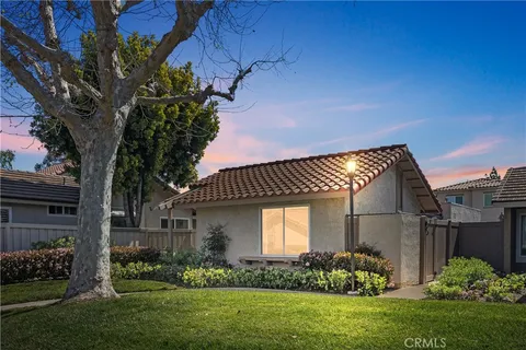 40 Tangerine, Irvine, CA MLS: OC25061643