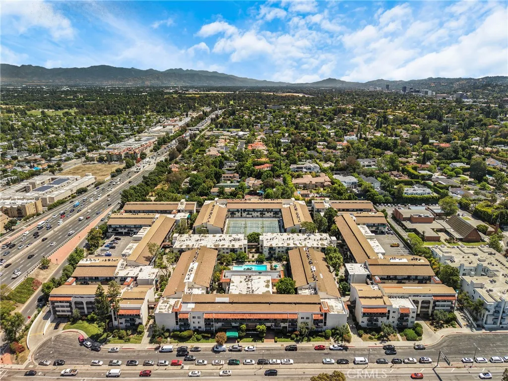 Additional image 69 of 5460 White Oak Ave Unit B103, Encino, CA 91316