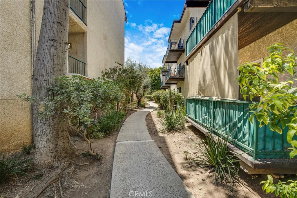 Additional image 61 of 5460 White Oak Ave Unit B103, Encino, CA 91316