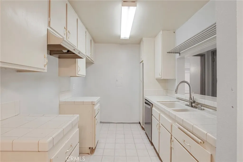 Additional image 42 of 5460 White Oak Ave Unit B103, Encino, CA 91316