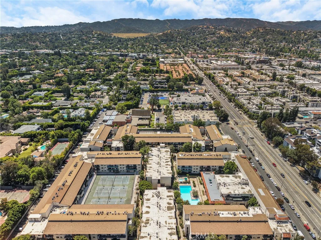 Additional image 70 of 5460 White Oak Ave Unit B103, Encino, CA 91316