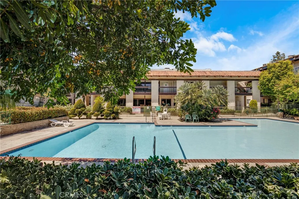 Additional image 26 of 5460 White Oak Ave Unit B103, Encino, CA 91316
