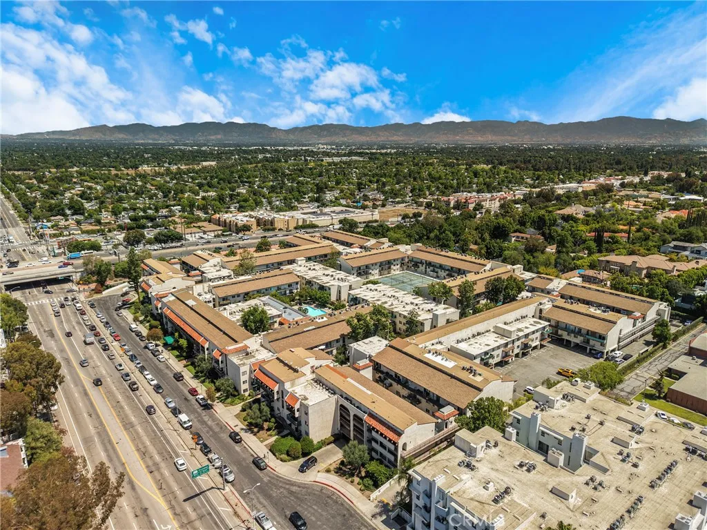 Additional image 68 of 5460 White Oak Ave Unit B103, Encino, CA 91316