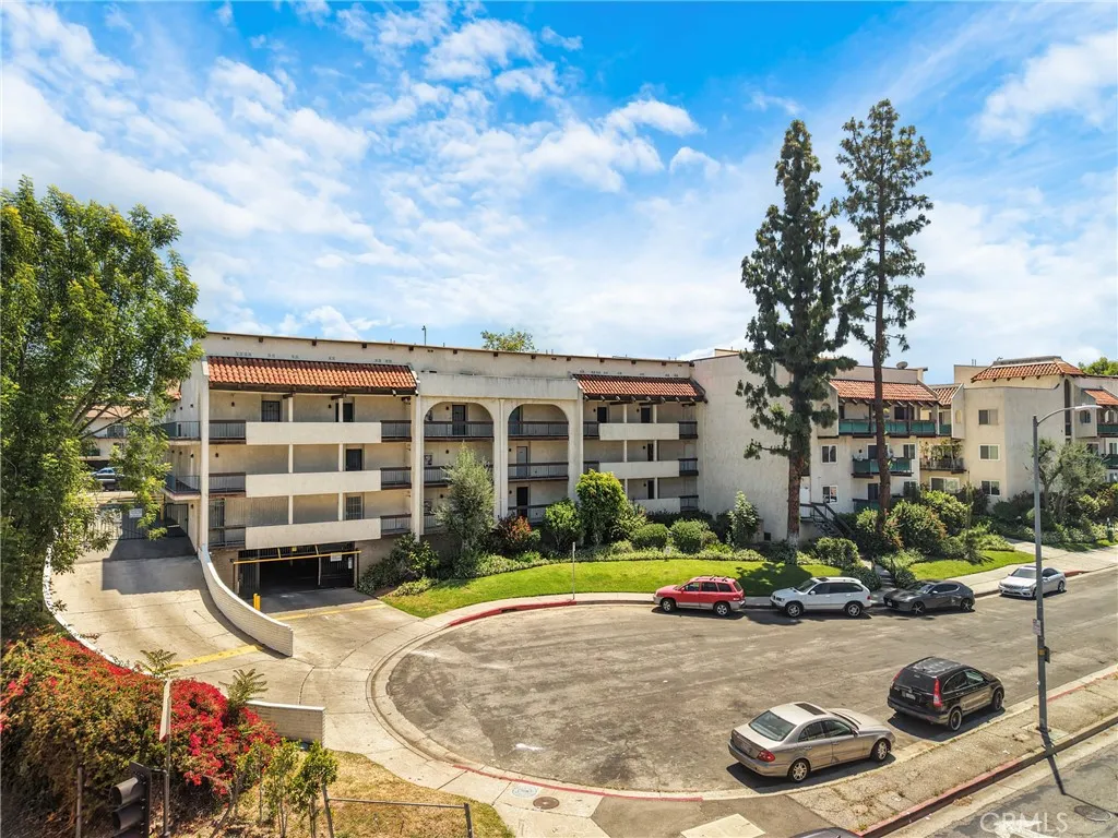 Additional image 36 of 5460 White Oak Ave Unit B103, Encino, CA 91316