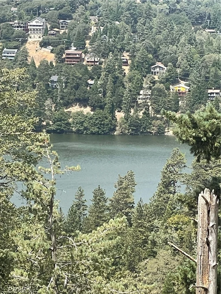 24896 Matterhorn Court, Crestline, CA 92325