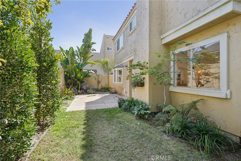 Additional image 93 of 2421 Clark Lane Unit B, Redondo Beach, CA 90278