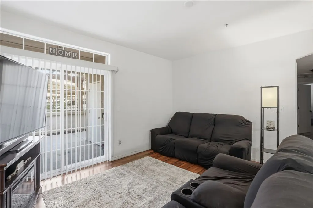 Additional image 5 of 310 E McCoy Lane Unit 4C, Santa Maria, CA 93455