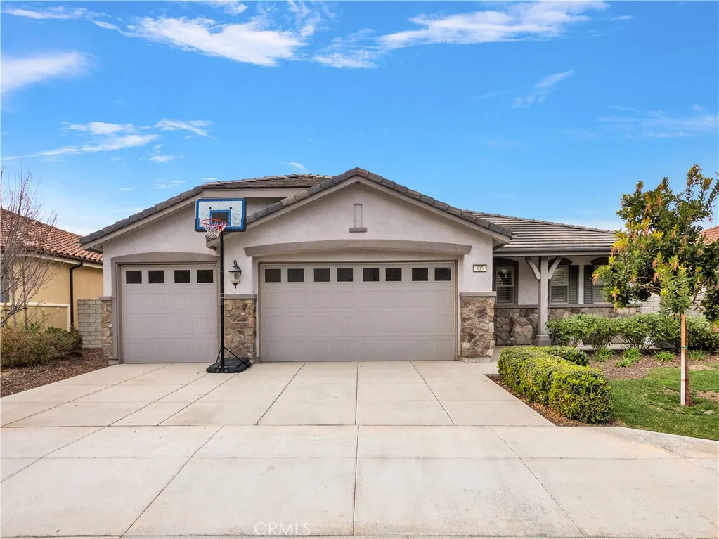 305 Virgo Court, Thousand Oaks, CA 91360