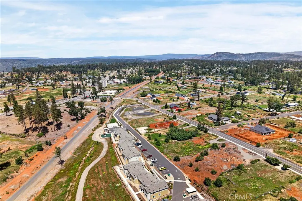 6035 Maxwell Dr, Paradise, CA 95969