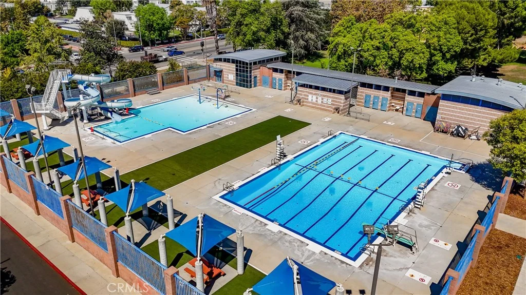 10002 Reseda Boulevard Unit C, Northridge, CA 91324