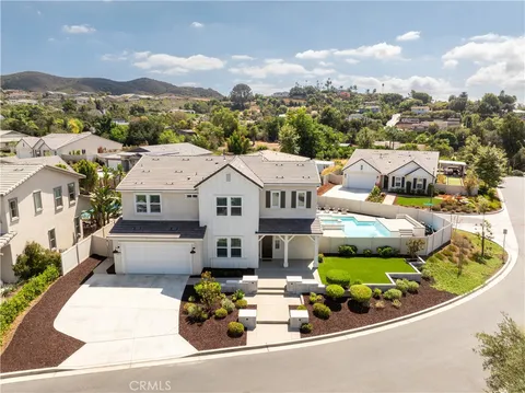 2371 Mahogany Lane, Vista, CA 92084 - MLS#: SW25006271