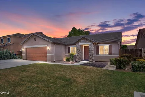 11602 Trabancos Drive, Bakersfield, CA MLS: V1-29786