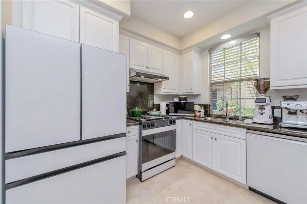 Additional image 15 of 151 Silverado, Irvine, CA 92618