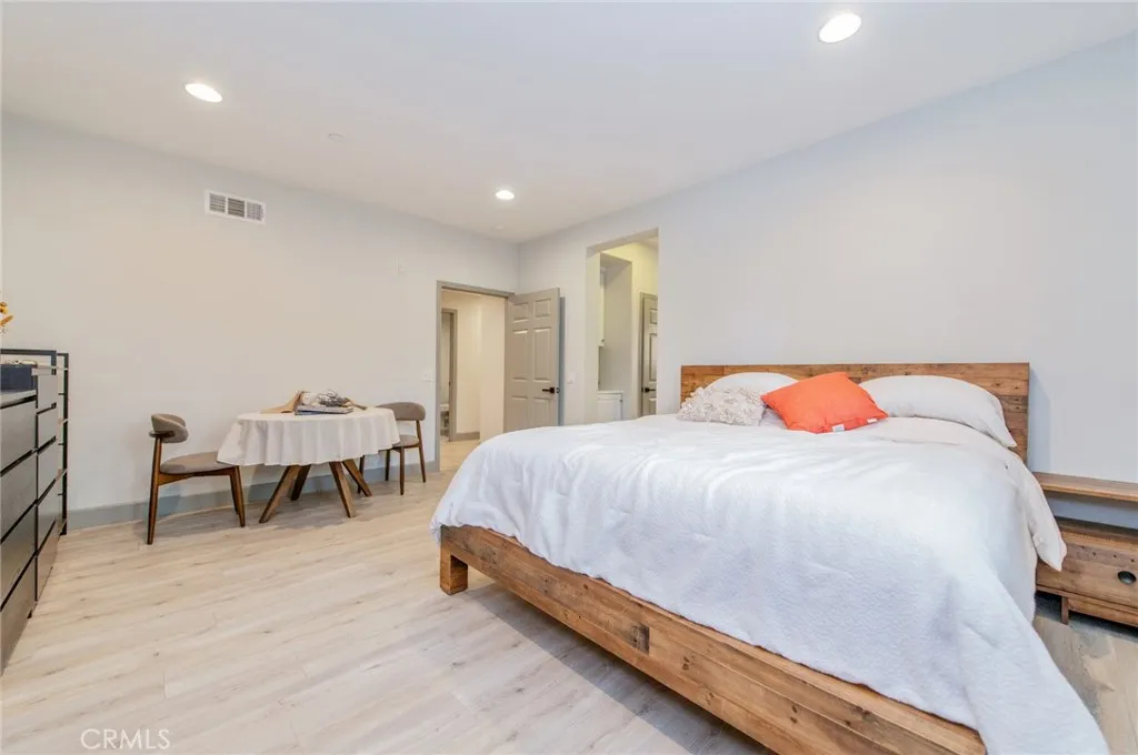 Additional image 19 of 151 Silverado, Irvine, CA 92618