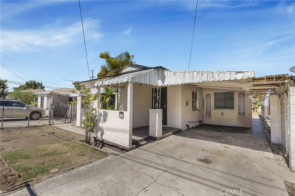 113 E 214th St, Carson, CA 90745 photo 3