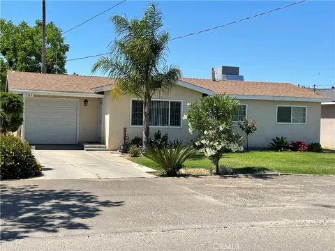 161 W Larsen Avenue, Fresno, CA MLS: FR25107387