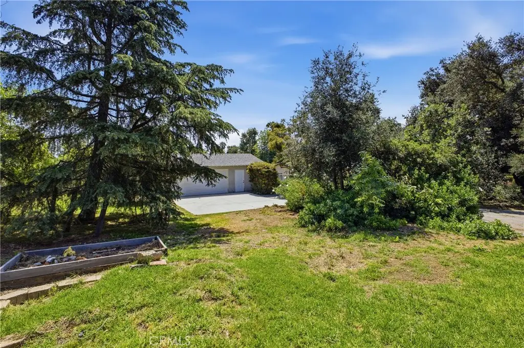 Additional image 16 of 547 E Woodbury Road, Altadena, CA 91001