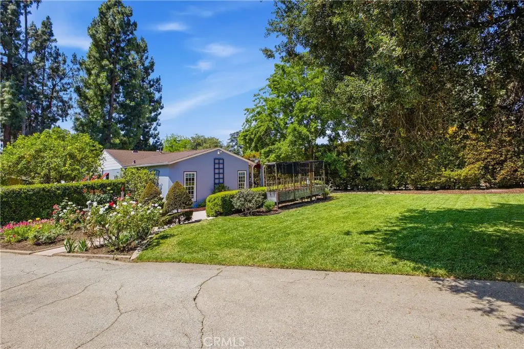 Additional image 6 of 547 E Woodbury Road, Altadena, CA 91001