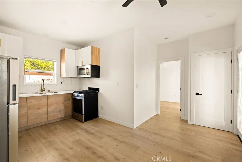 Additional image 32 of 2920 Bancroft Street, San Diego, CA 92104
