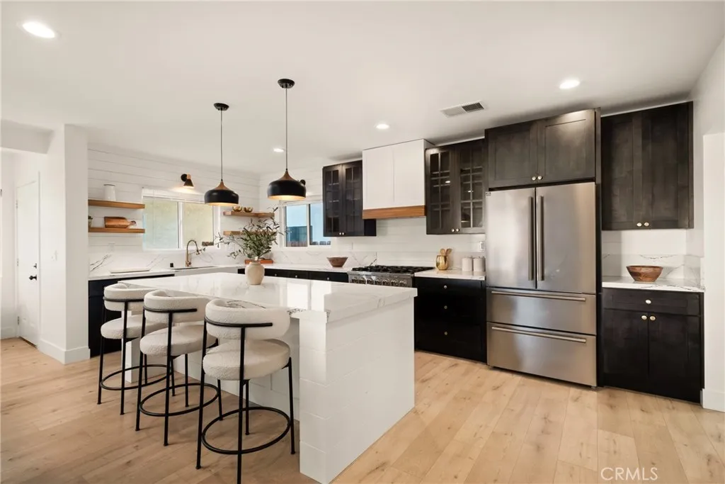 Additional image 53 of 2920 Bancroft Street, San Diego, CA 92104
