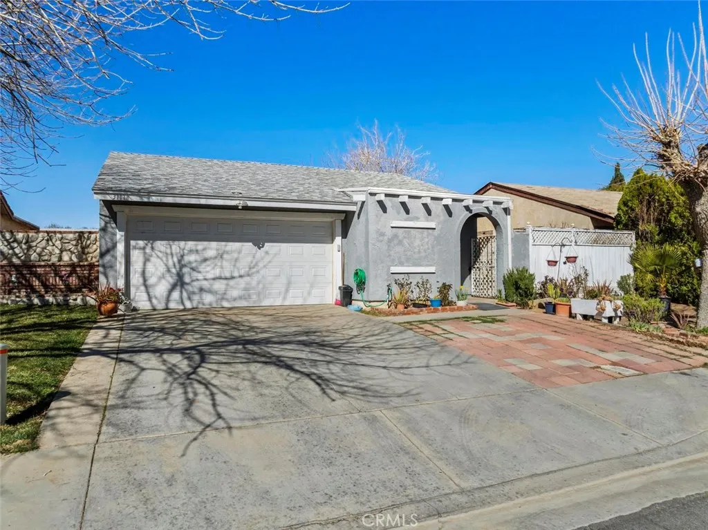 3111 E Avenue Q-13, Palmdale, CA 93550