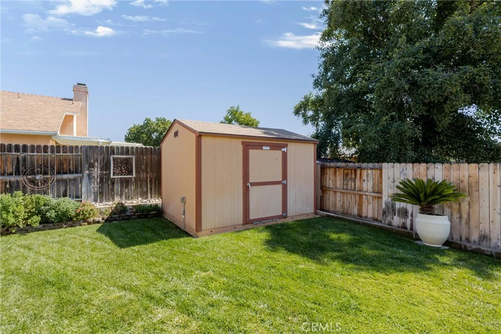 33763 Noreen Ln, Yucaipa, CA 92399