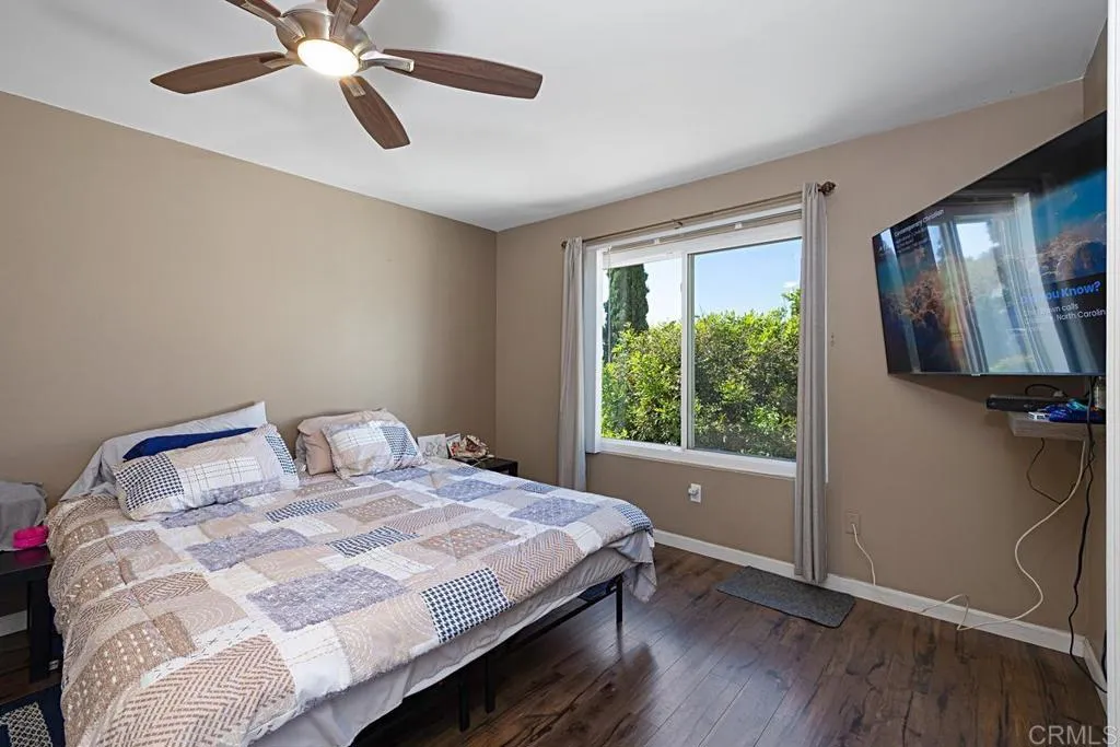 Additional image 18 of 5676 Chateau Dr, San Diego, CA 92117