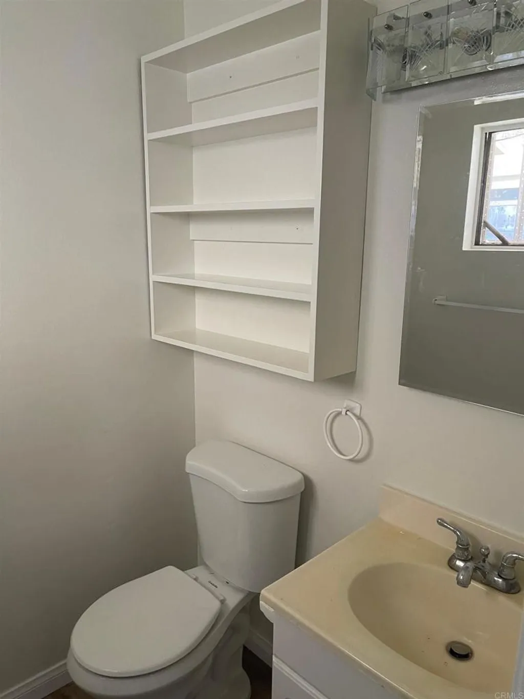 Additional image 43 of 5676 Chateau Dr, San Diego, CA 92117