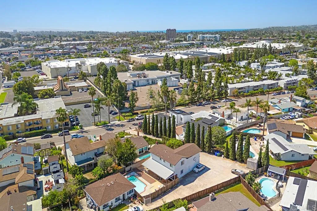 5676 Chateau Dr, San Diego, CA 92117