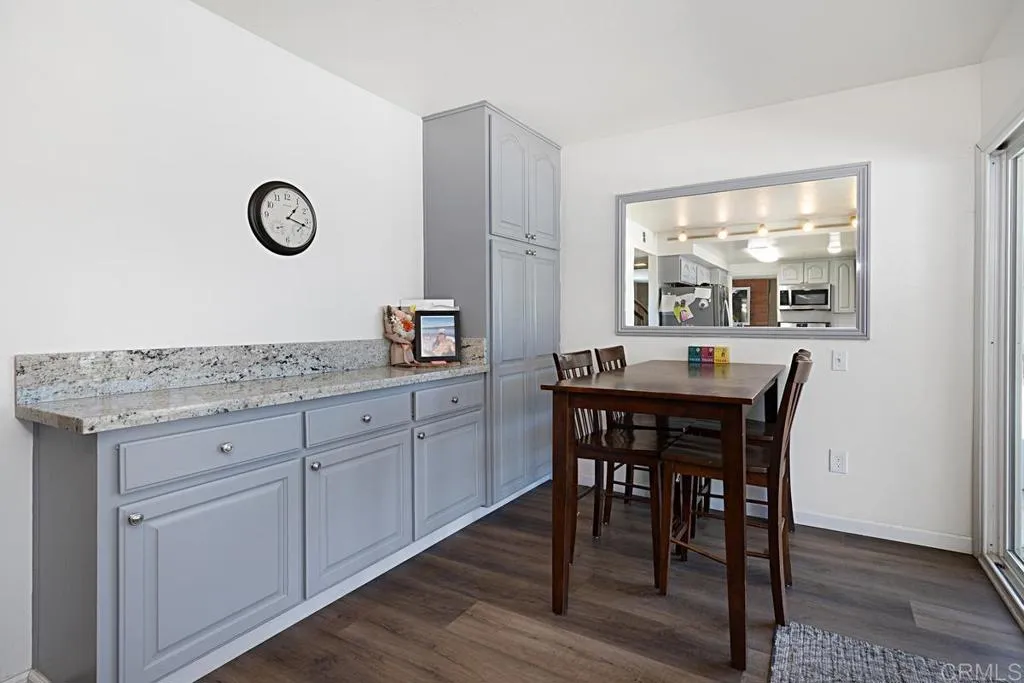 Additional image 14 of 5676 Chateau Dr, San Diego, CA 92117