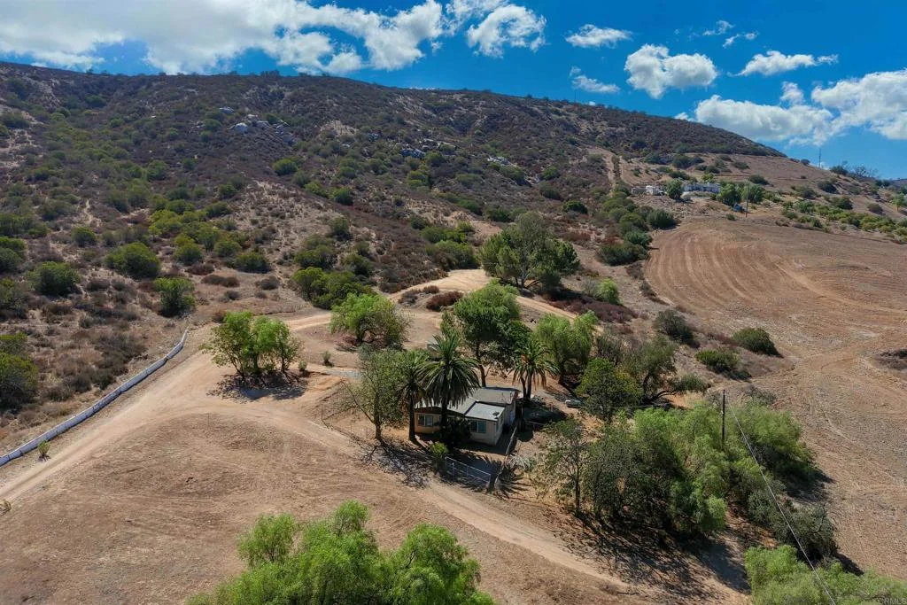 1698 Griffith Road, Ramona, CA 92065