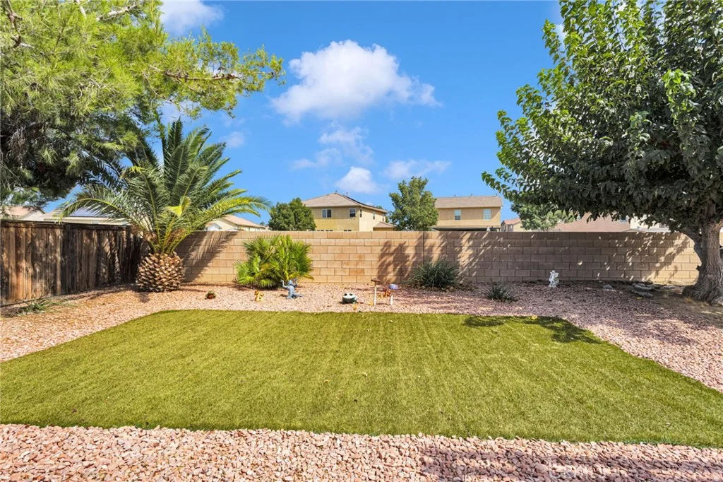 15131 Zircon Drive, Victorville, CA 92394