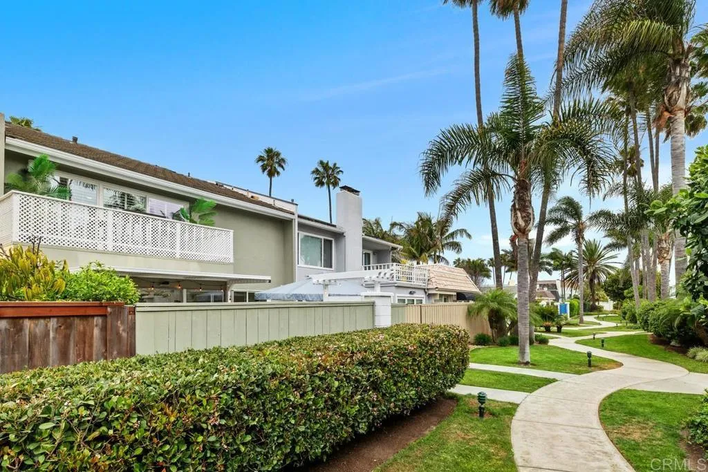 Additional image 45 of 69 Half Moon Bend, Coronado, CA 92118