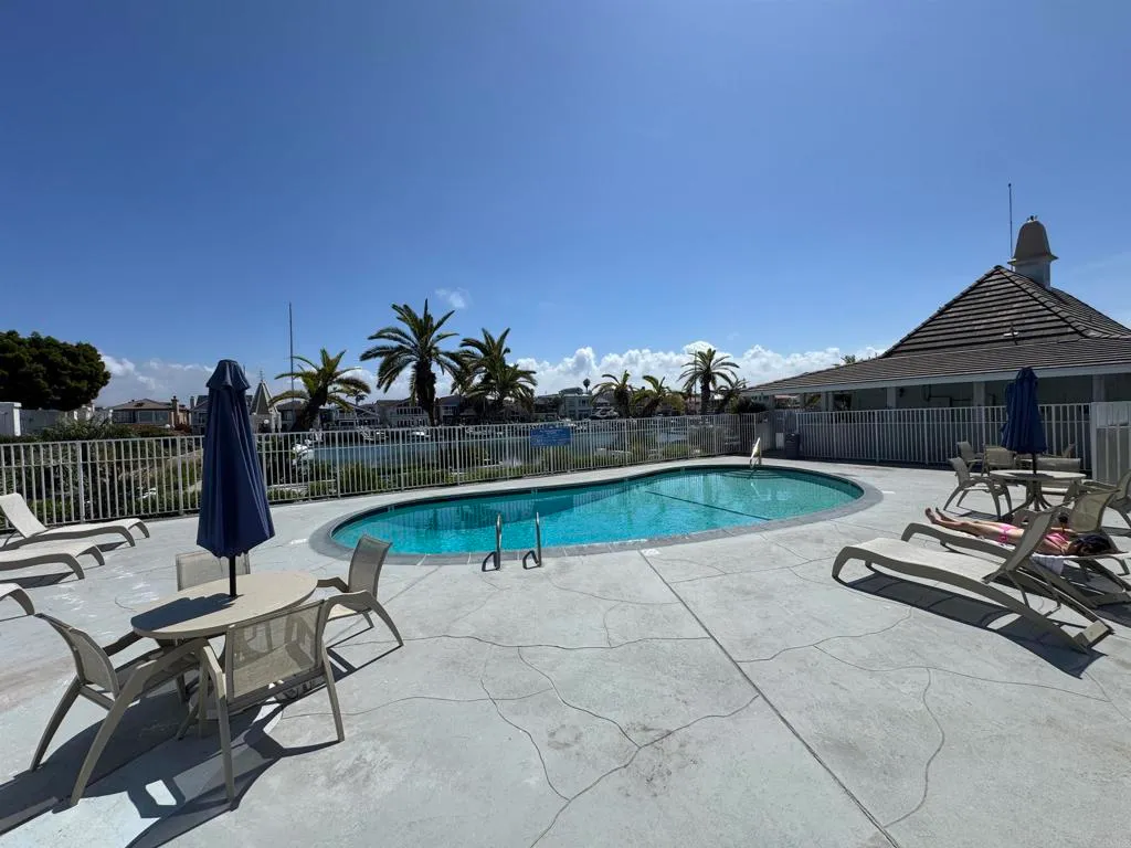 Additional image 75 of 69 Half Moon Bend, Coronado, CA 92118