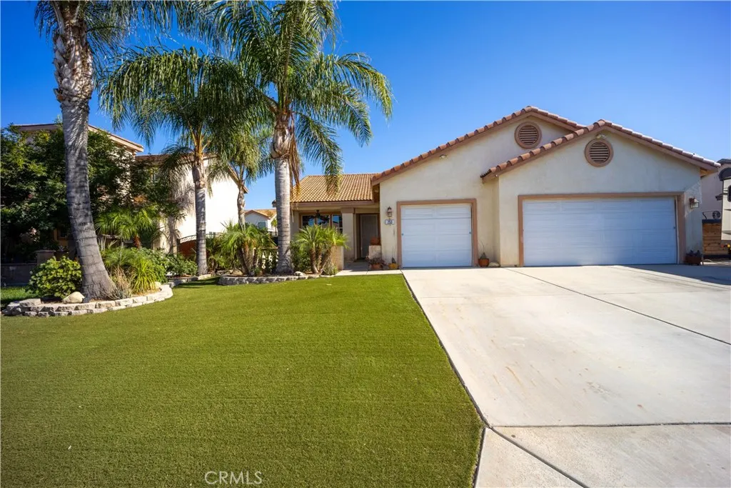 253 Shoal Reef Avenue, San Jacinto, CA 92583